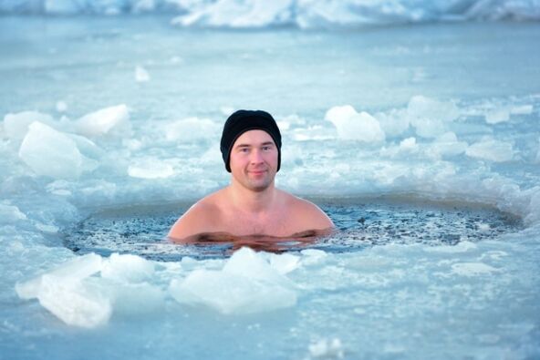 Bathing in the hole as a method for prostatitis prevention